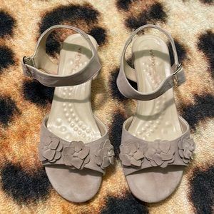 Walking Cradles Sandal